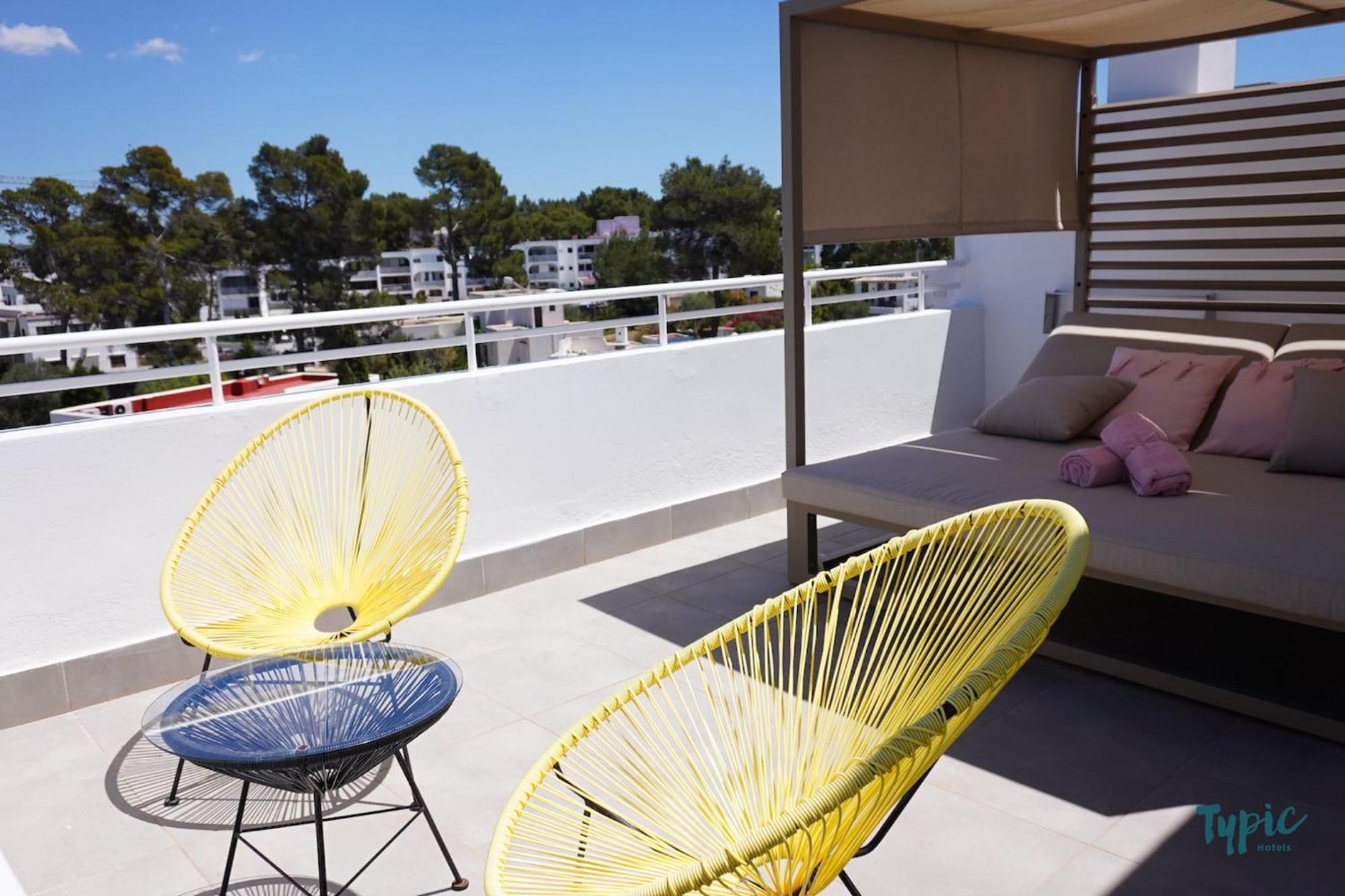 Aparthotel Typic Marina Playa - Adults Only à Sant Antoni de Portmany Extérieur photo
