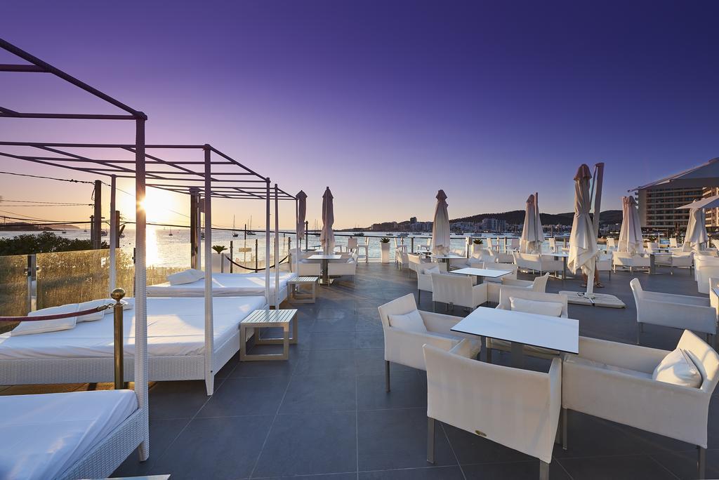 Aparthotel Typic Marina Playa - Adults Only à Sant Antoni de Portmany Extérieur photo
