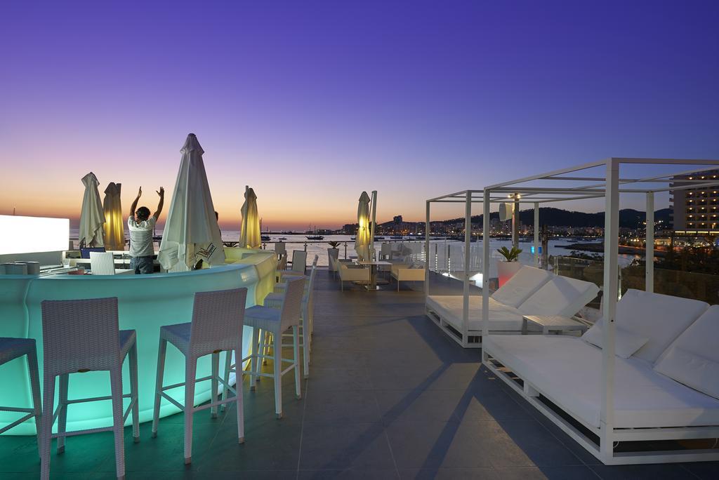Aparthotel Typic Marina Playa - Adults Only à Sant Antoni de Portmany Extérieur photo